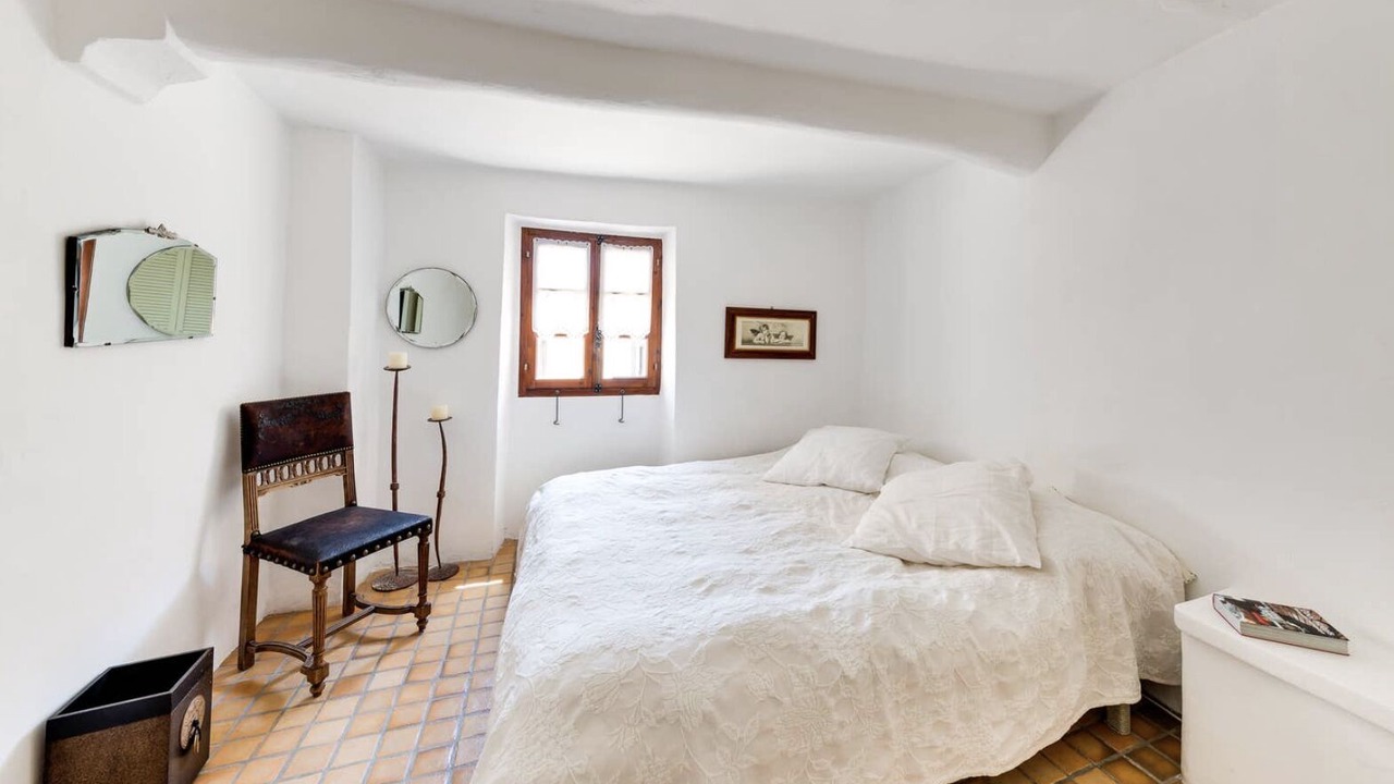 Photo of Bedroom in Old Town