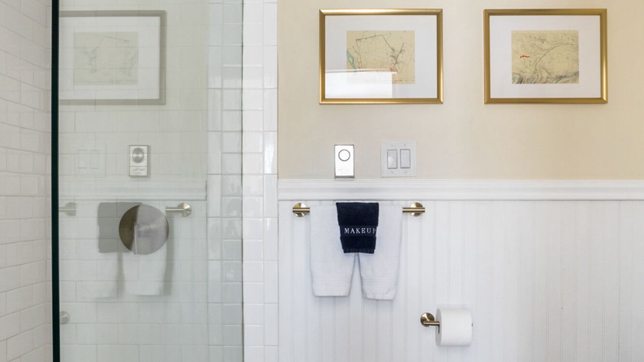 Photo of Bathroom in Narrowsburg