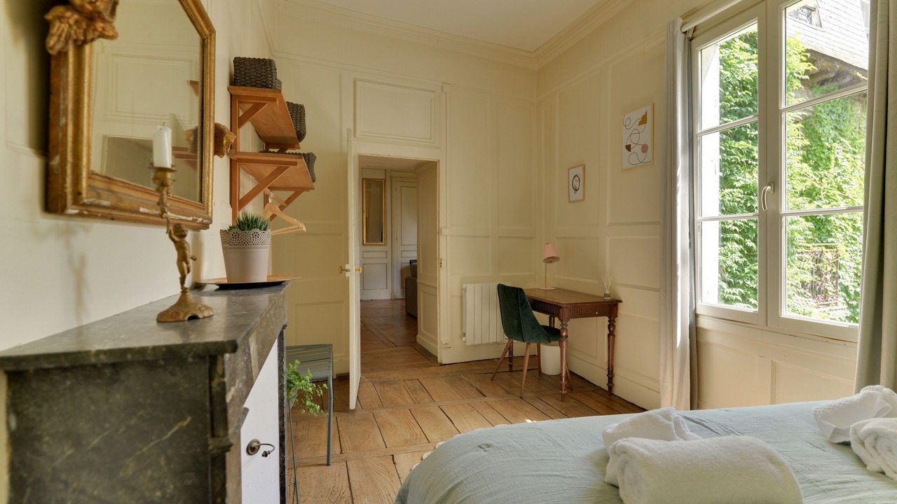 Photo of Bedroom in Centre