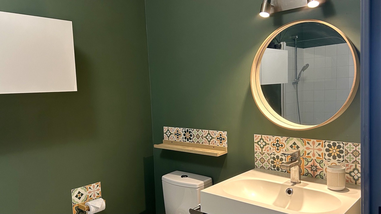 Photo of Bathroom in Antigone
