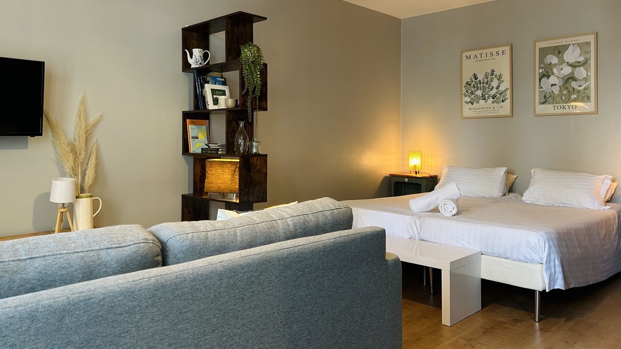 Photo of Bedroom in Antigone