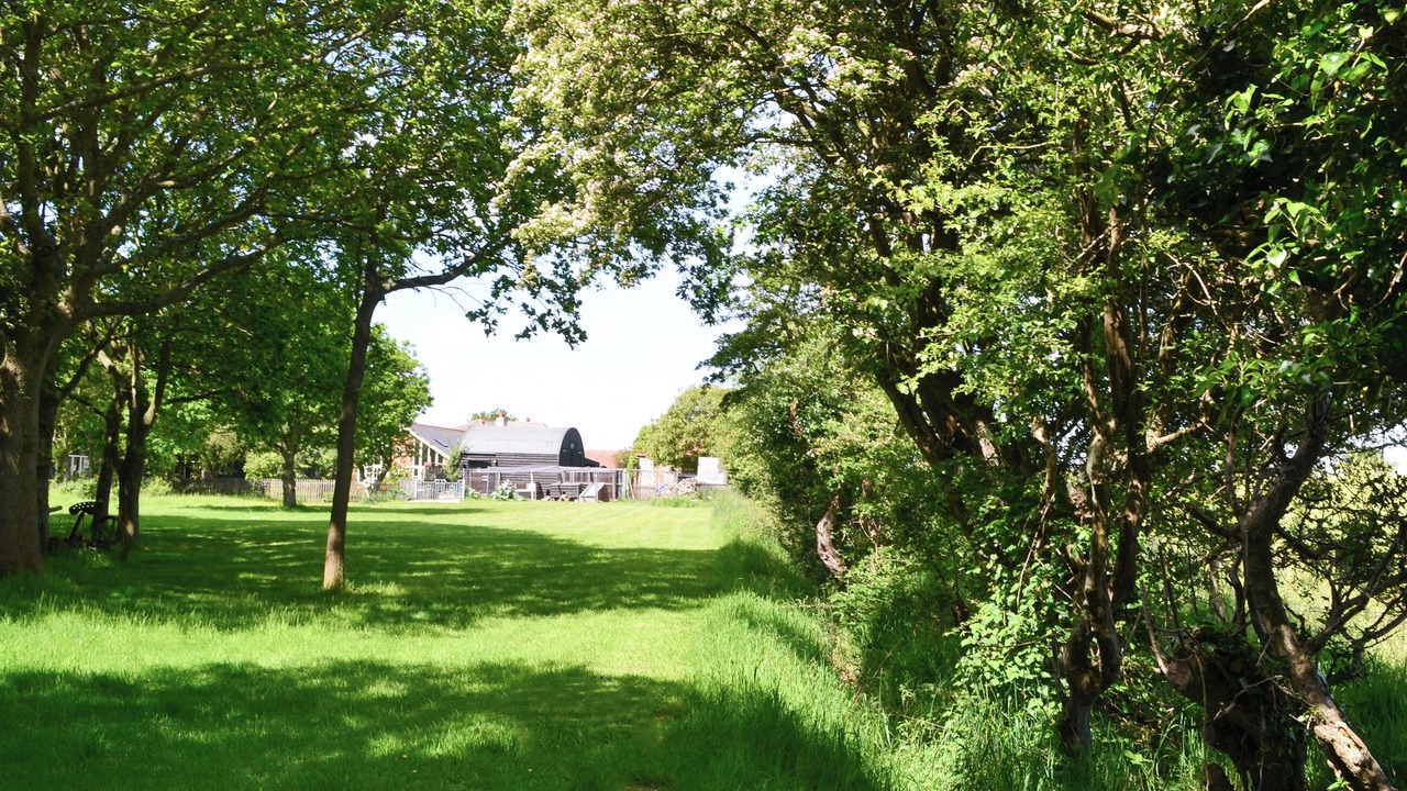 Photo of Others in Lessingham