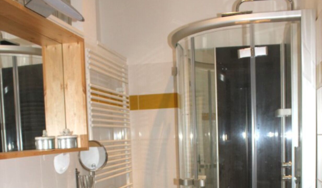 Photo of Bathroom in Saint-Girons