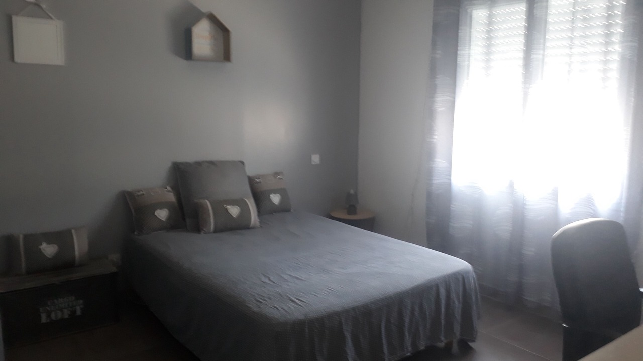 Photo of Bedroom in Sainte-Cecile-les-Vignes