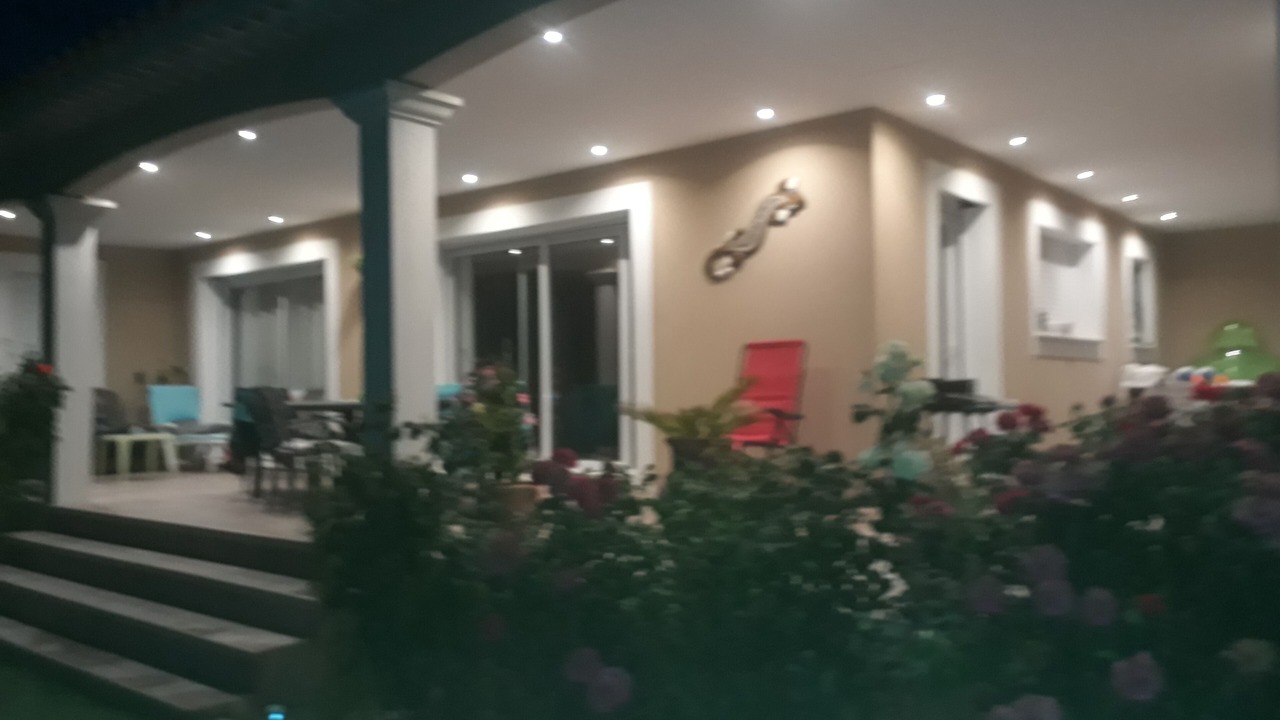 Photo of Patio Balcony in Sainte-Cecile-les-Vignes