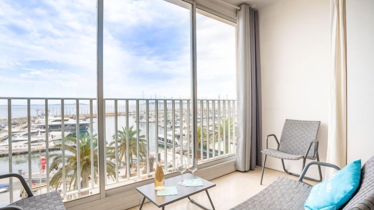 Photo of Livingroom in Hyeres