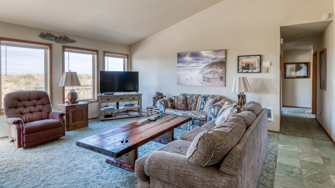 Photo of Livingroom in Bayshore