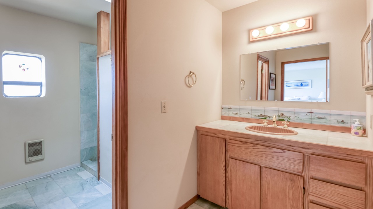 Photo of Bathroom in Bayshore