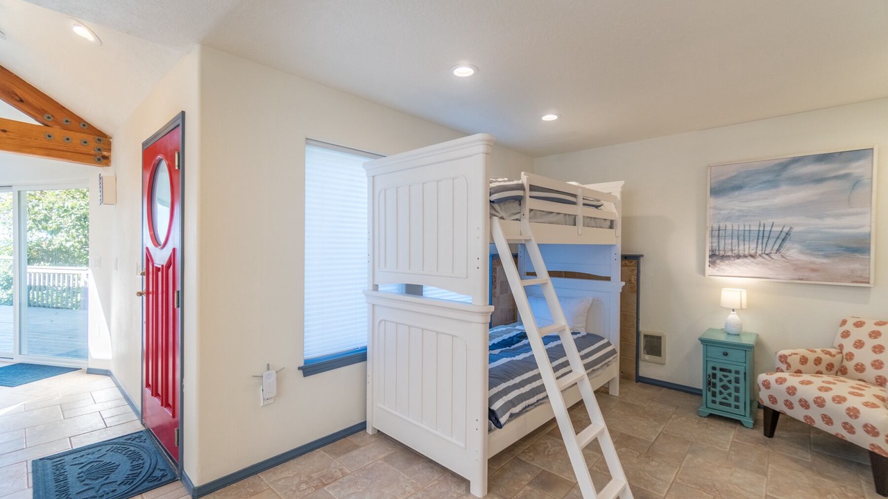 Photo of Bedroom in Cloverdale