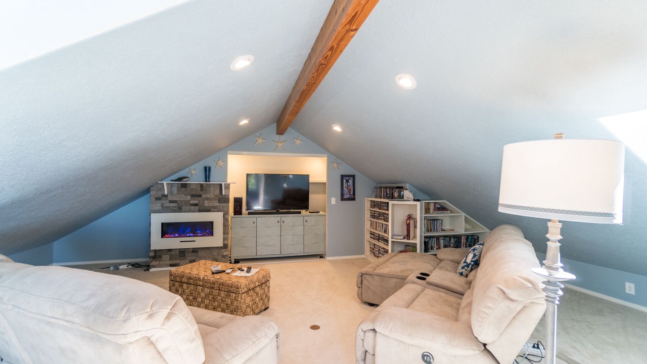 Photo of Bedroom in Cloverdale