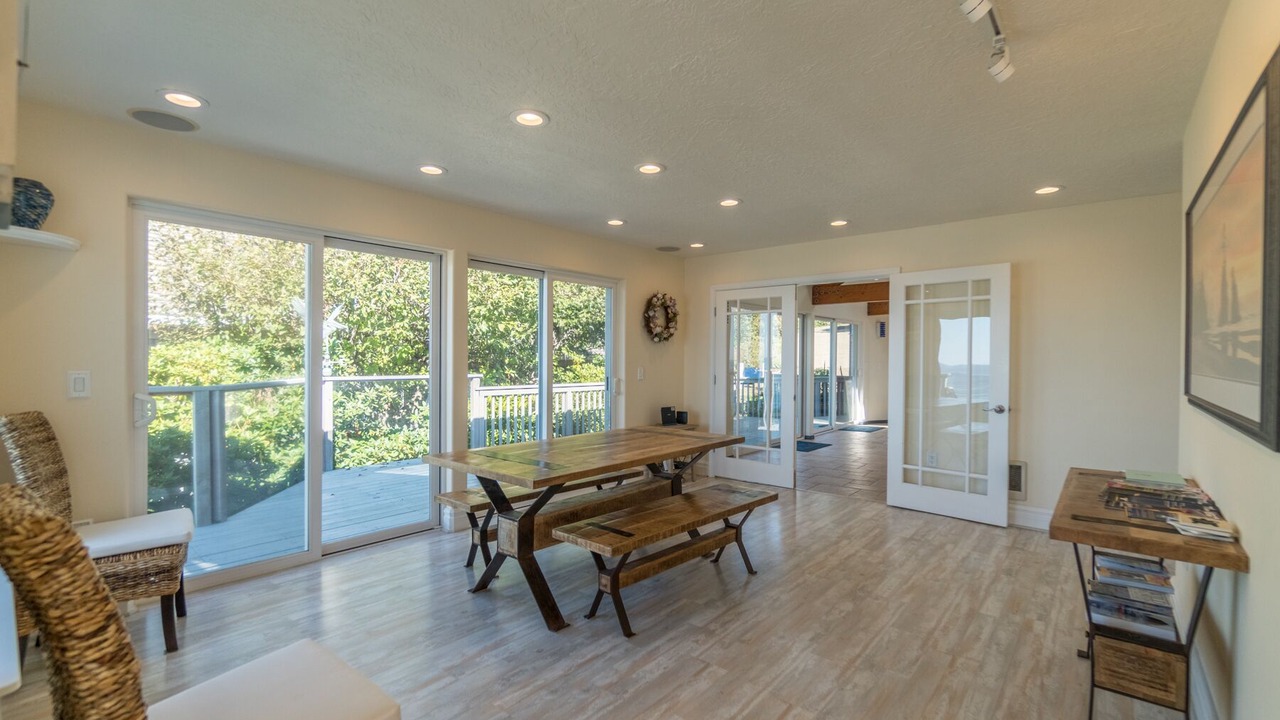 Photo of Others in Cloverdale