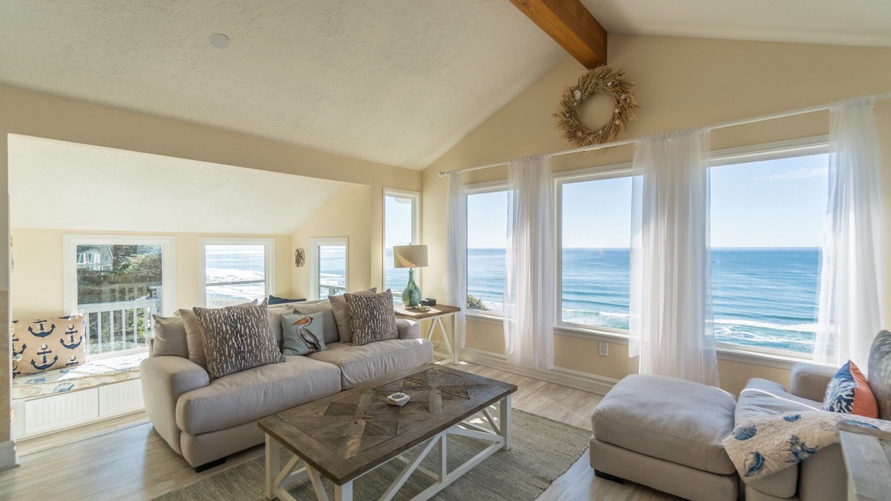 Photo of Livingroom in Cloverdale