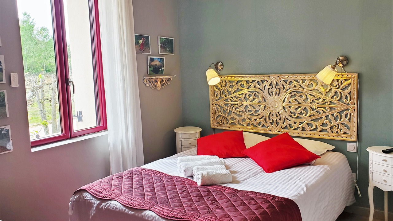 Photo of Bedroom in Saint-Julien-de-Peyrolas