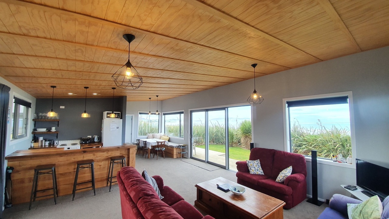 Photo of Livingroom in Colac Bay