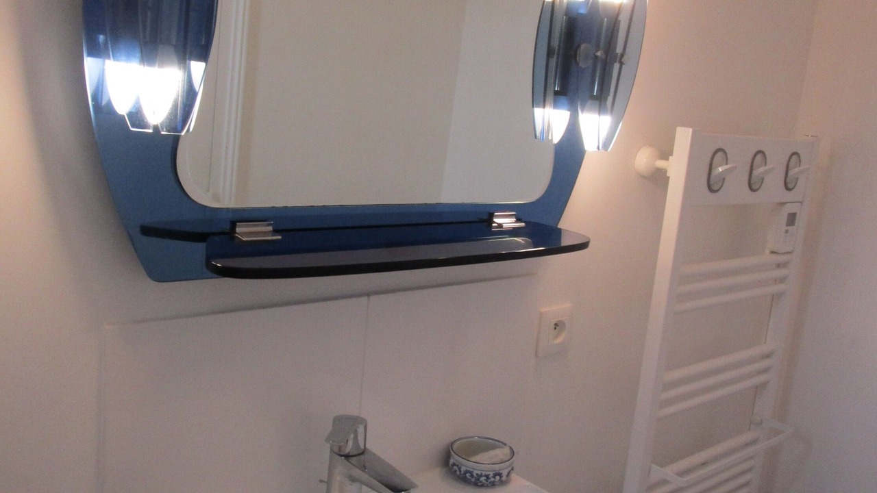 Photo of Bathroom in Vouvray