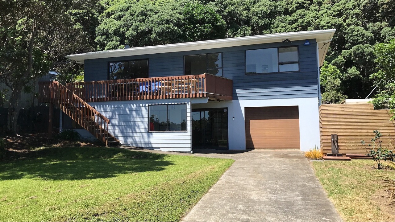 Photo of Outdoor in Piha