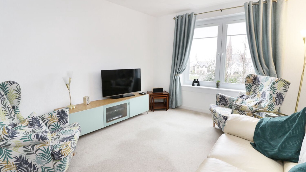 Photo of Livingroom in Largs