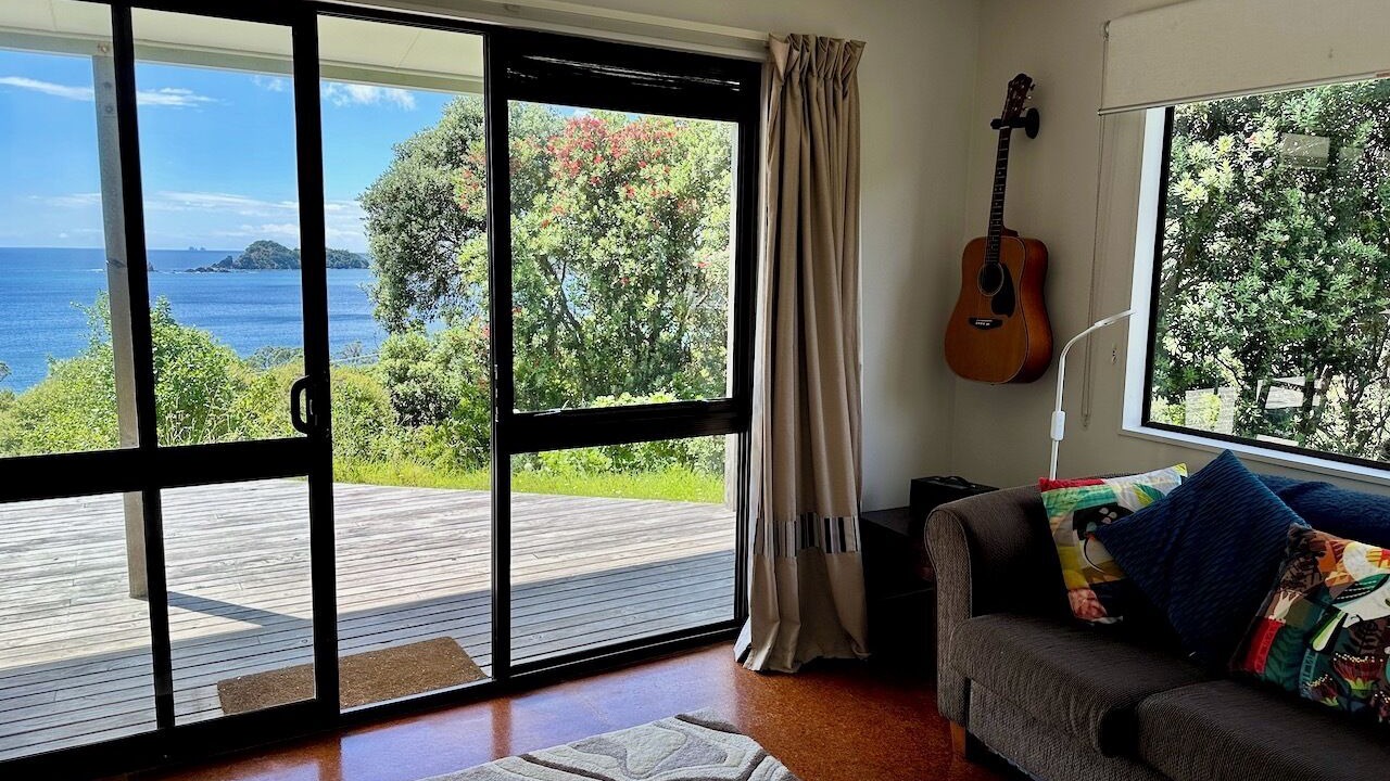 Photo of Livingroom in Whananaki North