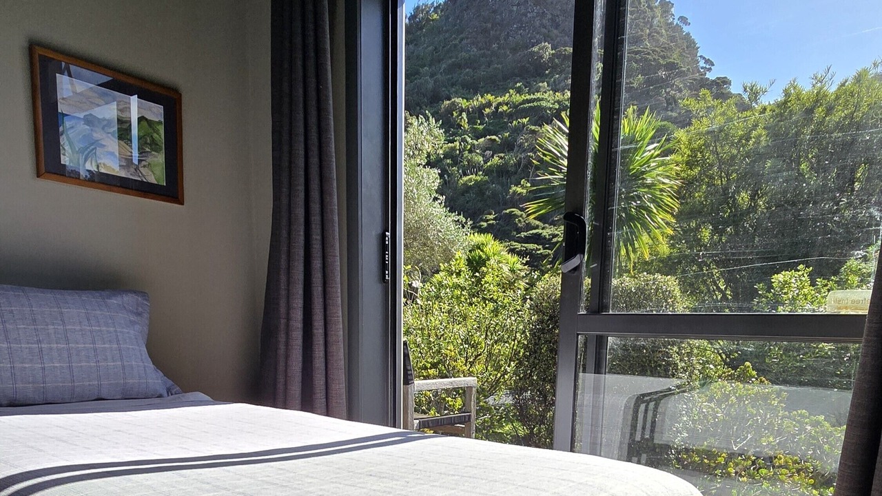 Photo of Bedroom in Piha