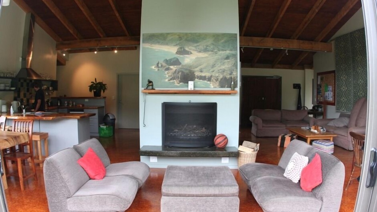 Photo of Livingroom in Piha