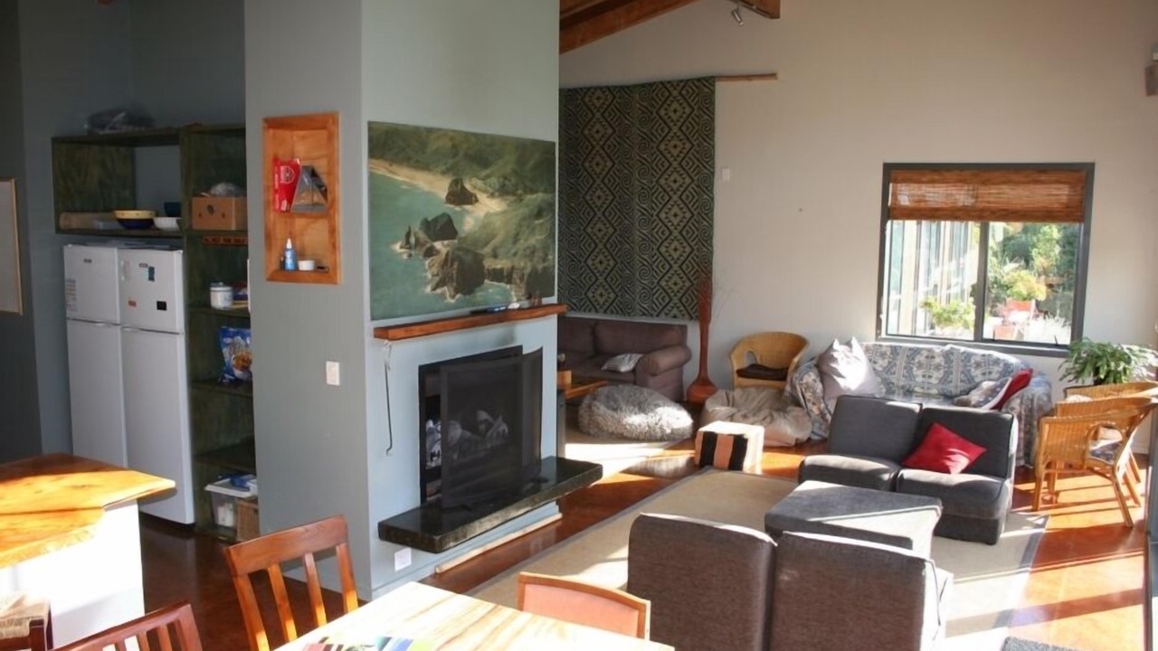 Photo of Livingroom in Piha