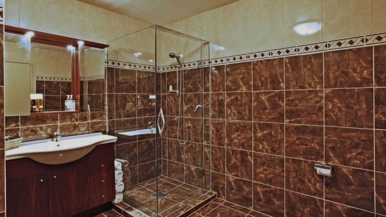 Photo of Bathroom in Whangateau