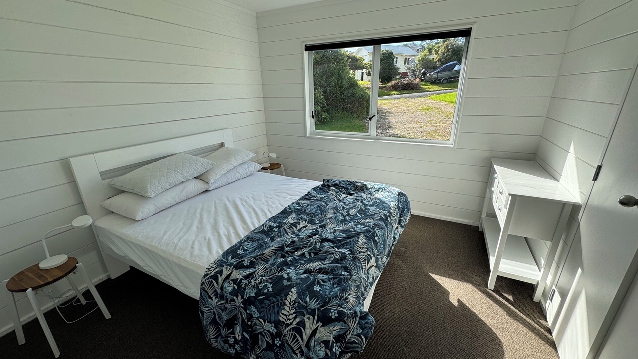 Photo of Bedroom in Onetangi