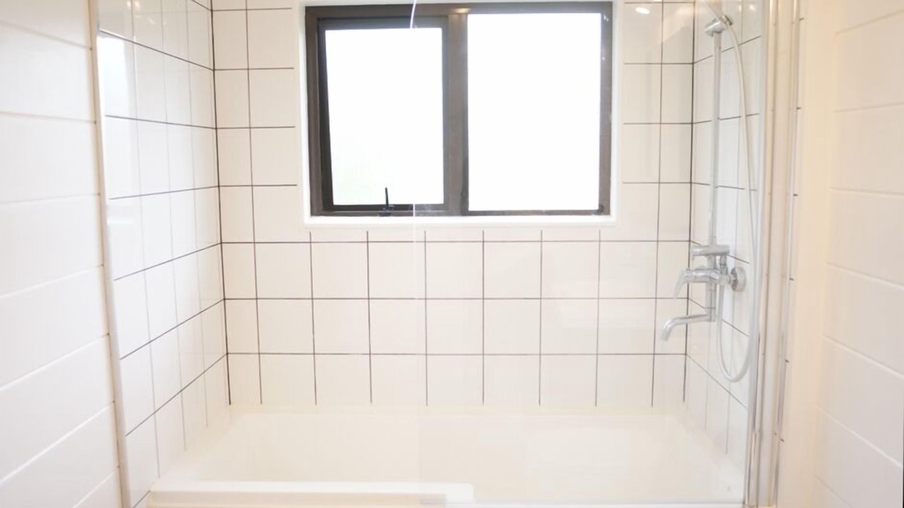 Photo of Bathroom in Onetangi