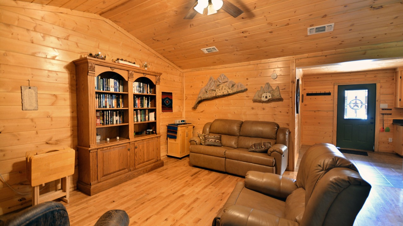 Photo of Livingroom in Smithville