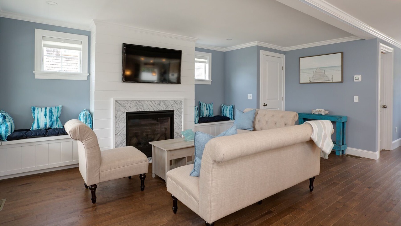 Photo of Livingroom in Monument Beach