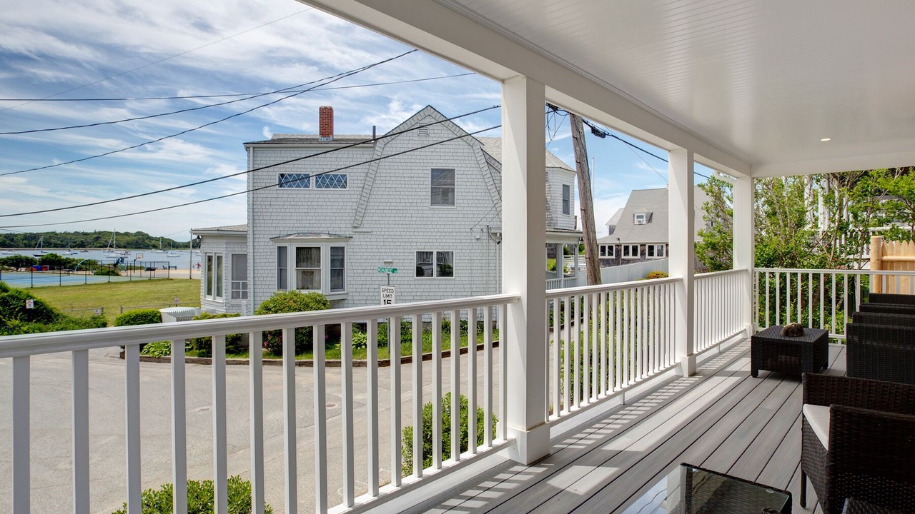 Photo of Patio Balcony in Monument Beach