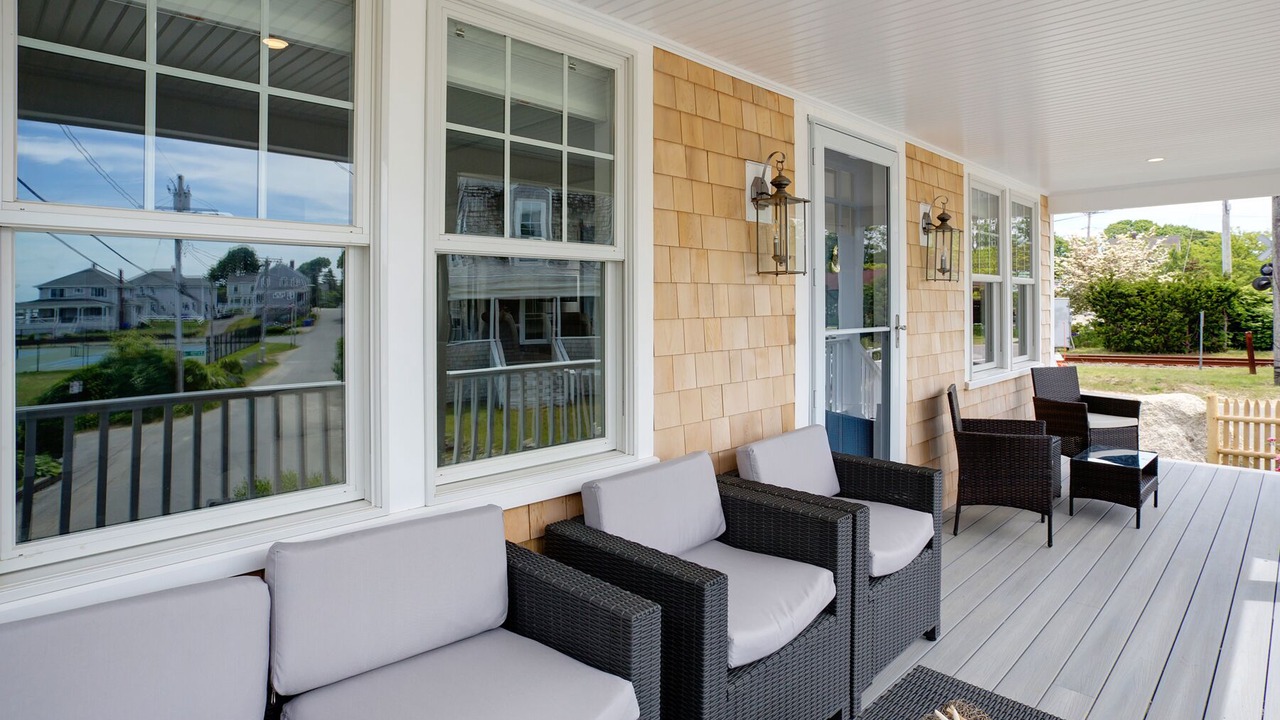 Photo of Patio Balcony in Monument Beach