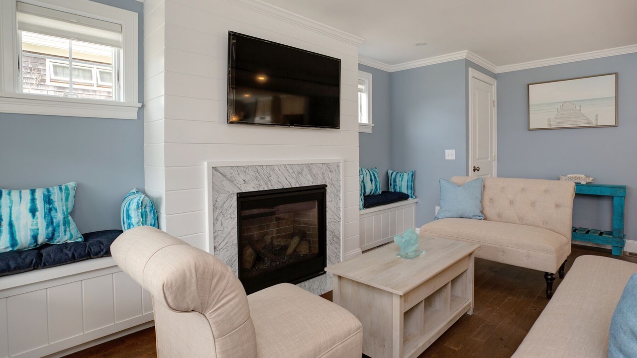 Photo of Livingroom in Monument Beach