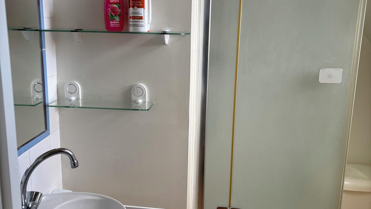 Photo of Bathroom in La Vallee
