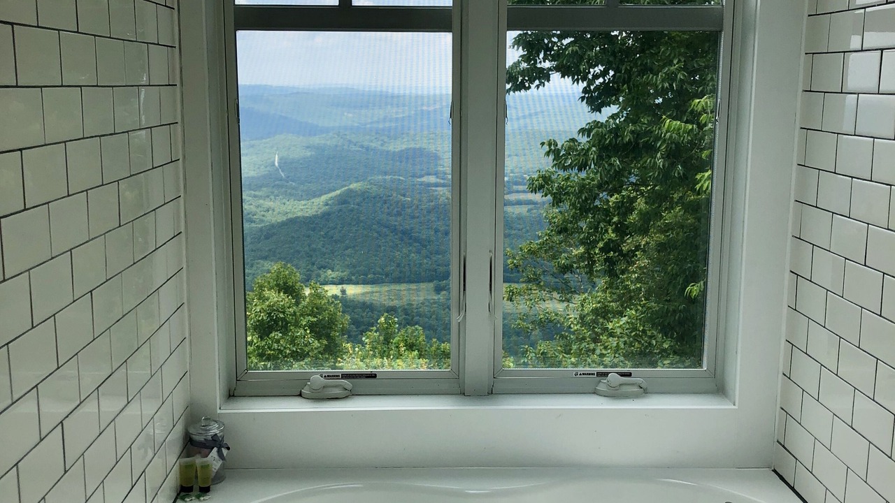 Photo of Bathroom in Lookout Mountain