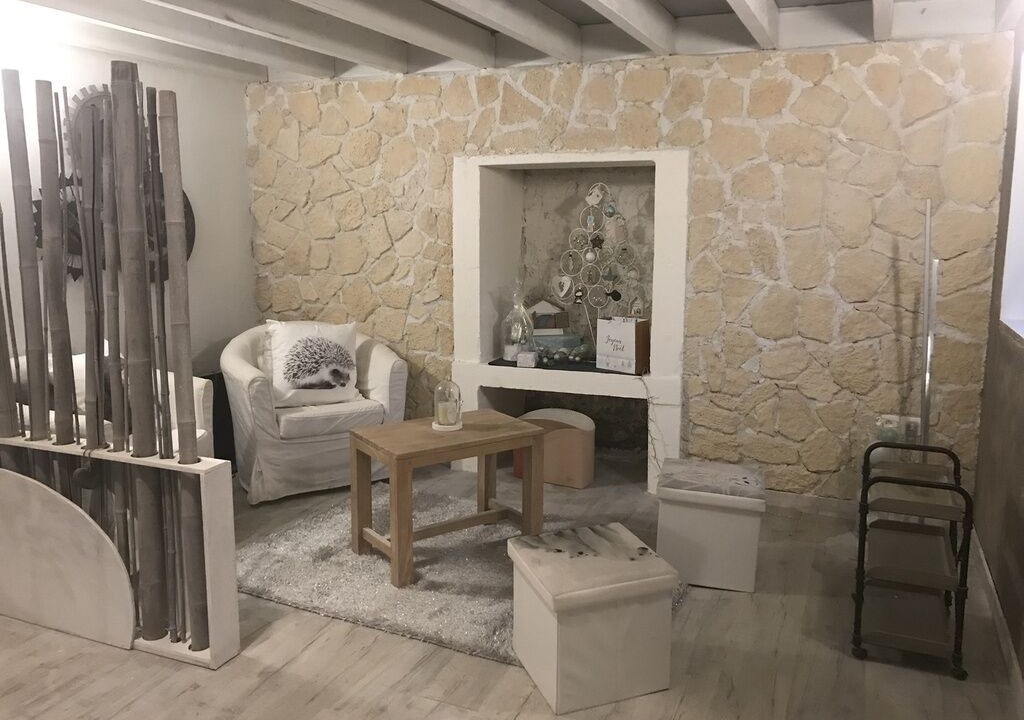 Photo of Others in Chandelles