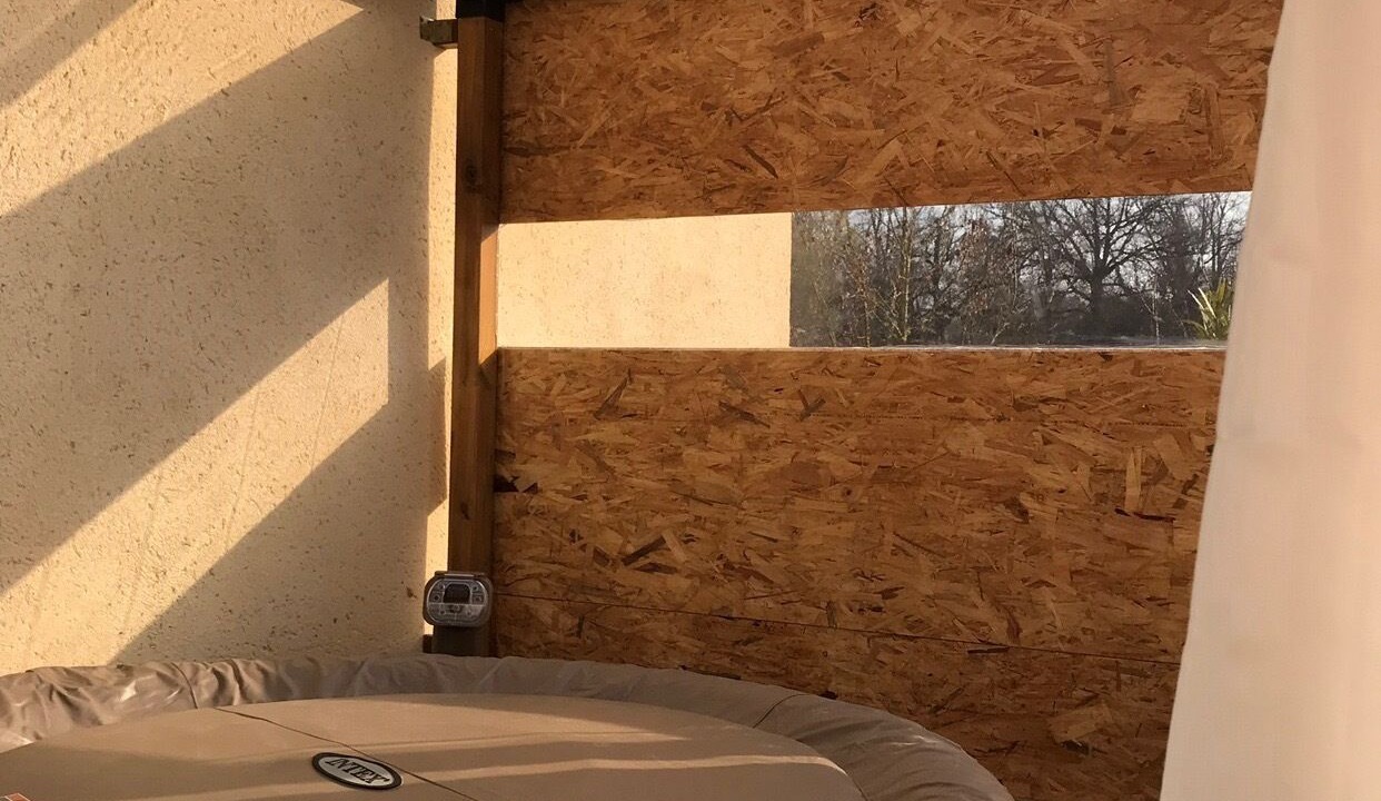 Photo of Outdoor in Chandelles