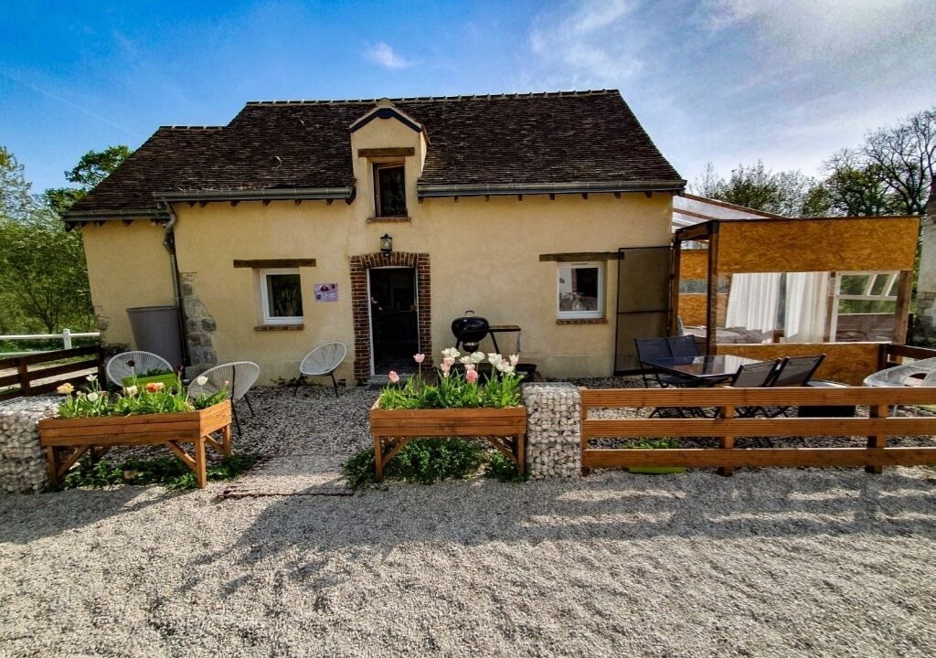 Photo of Outdoor in Chandelles