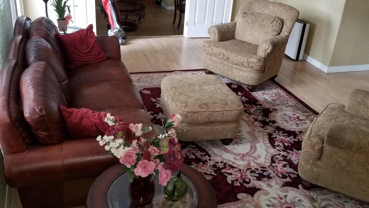 Photo of Livingroom in Yelm