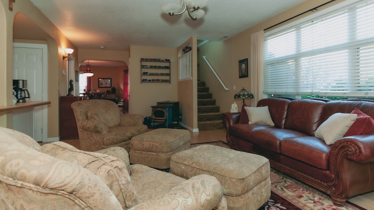 Photo of Livingroom in Yelm