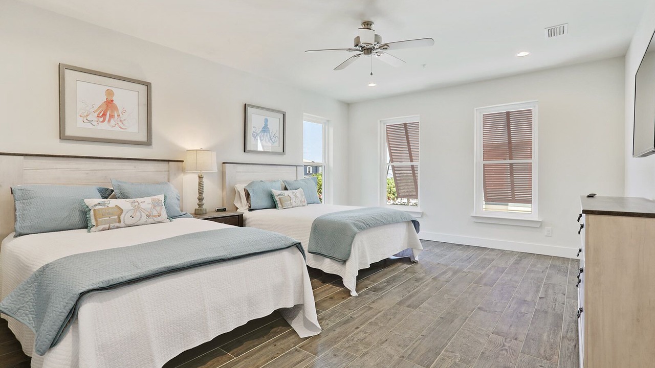 Photo of Bedroom in Orange Beach