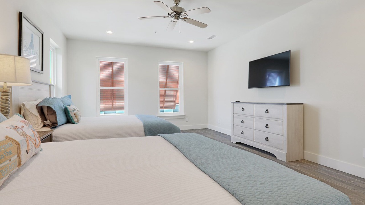 Photo of Bedroom in Orange Beach