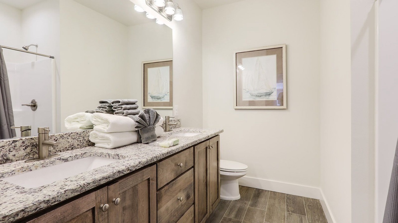 Photo of Bathroom in Orange Beach