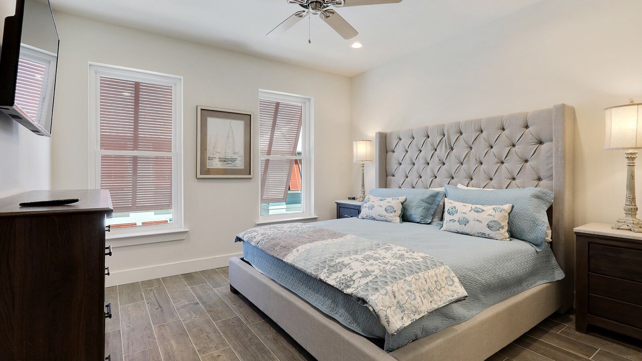 Photo of Bedroom in Orange Beach