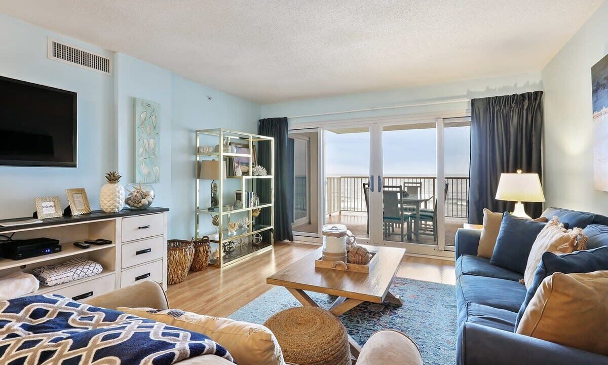 Photo of Livingroom in Ono Island
