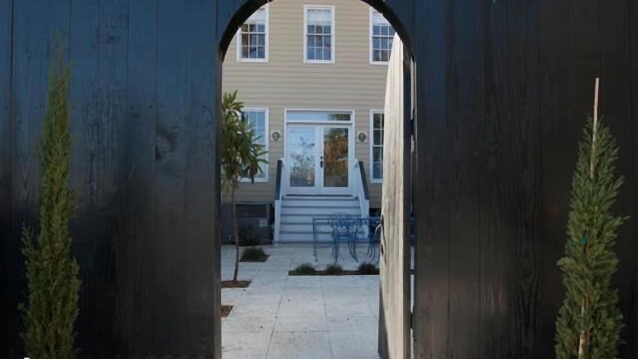Photo of Outdoor in Chatham Crescent