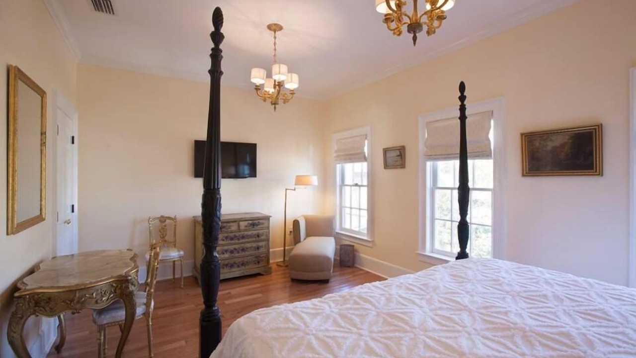 Photo of Bedroom in Chatham Crescent