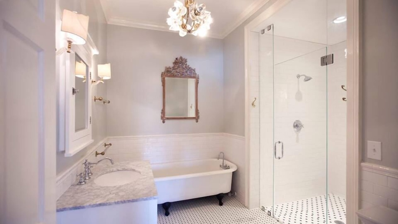 Photo of Bathroom in Chatham Crescent