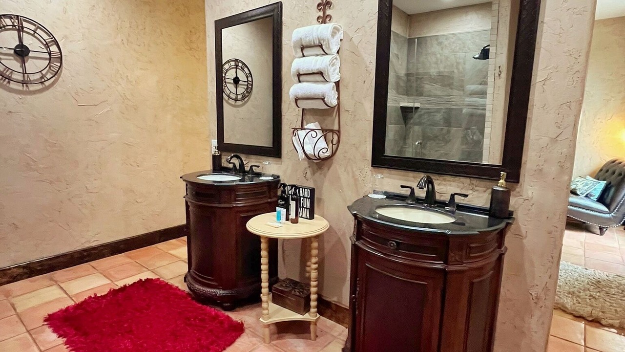 Photo of Bathroom in Lincoln Park