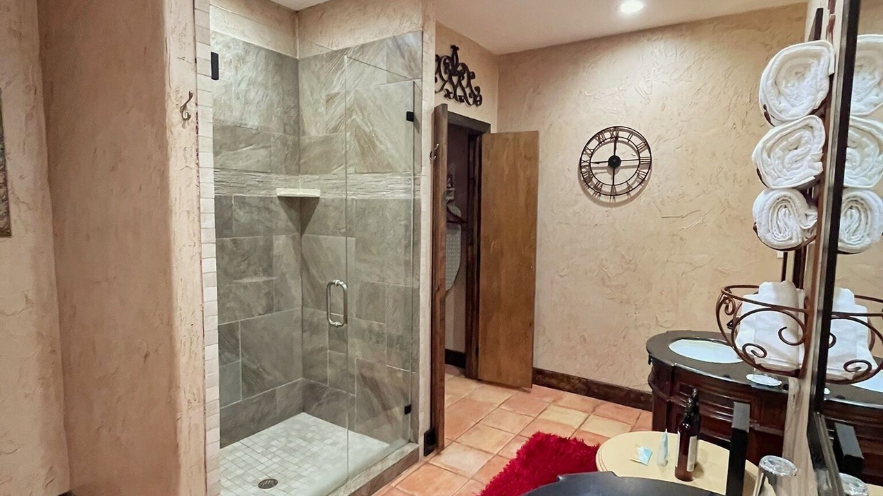 Photo of Bathroom in Lincoln Park